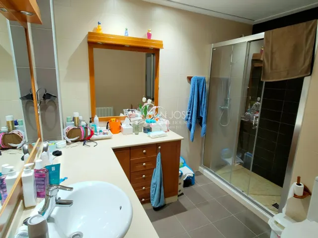 INMOBILIARIA SAN JOSEVENDE EDIFICIO CON DOS PISOS Y GARAJE EN MUY BUEN ESTADO EN EL CENTRO DE ASPE — 39