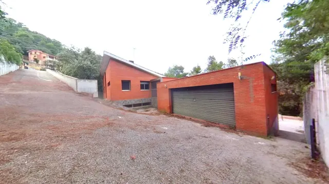 Se vende casa en Matadepera, zona les pedritxes — 36