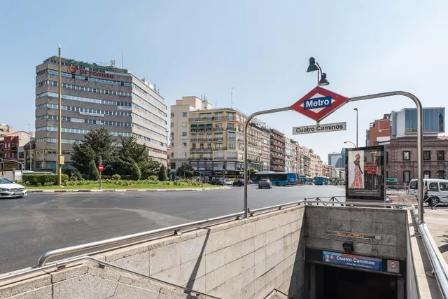 Local comercial 182m² en venta - Cuatro Caminos - foto 3