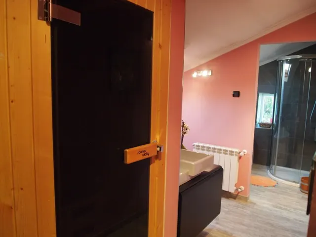 CHALET INDEPENDIENTE EN CARRACEDELO — 42