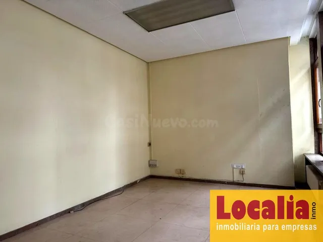 Excepcional local para oficinas en Santander. — 11
