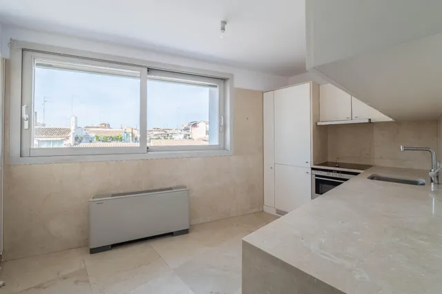 FUENTE DE LAS BATALLAS-PISO DE 197m2 EN EDIFICIO ZAIDA — 48