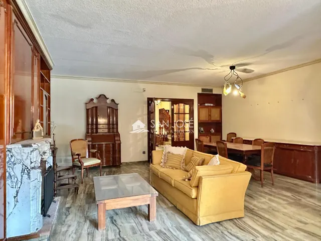 SE VENDE CASA CON PISCINA EN GLORIETA DE NOVELDA. — 39