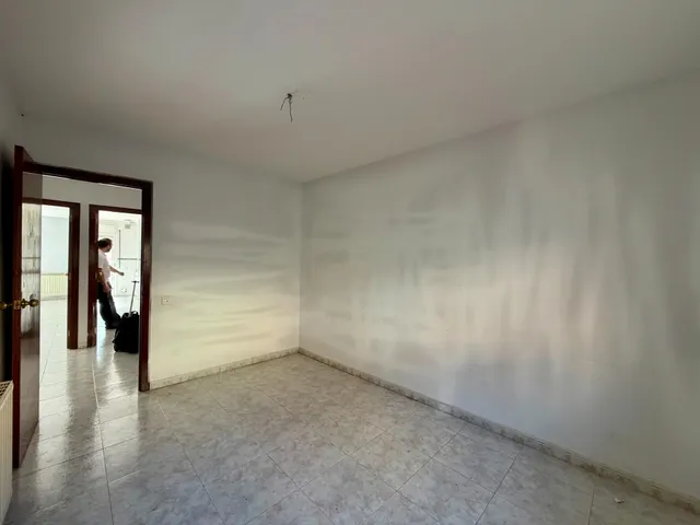 ¡EN EXCLUSIVA! Planta baja de 4 habitaciones con una espectacular terraza de casi 300 m2 en el centro de Montornès del Vallès. — 32