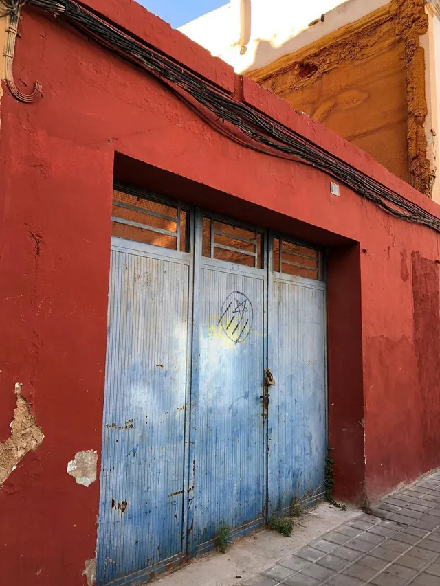Solar urbano por debajo del precio medio de la zona. Constru - foto 2
