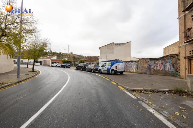 SE VENDE TERRENO URBANO PLURIFAMILIAR ZONA REAL DE CARTUJA Y JARDINES DEL TRIUNFO — 22