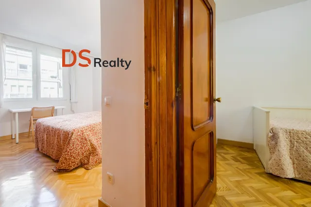 Exclusivo piso 3+2 junto a pintor rosales con terraza y trastero — 28