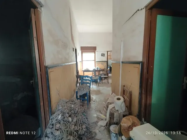 Casa de pueblo con jardin para reformar en Guardamar del Segura. — 8