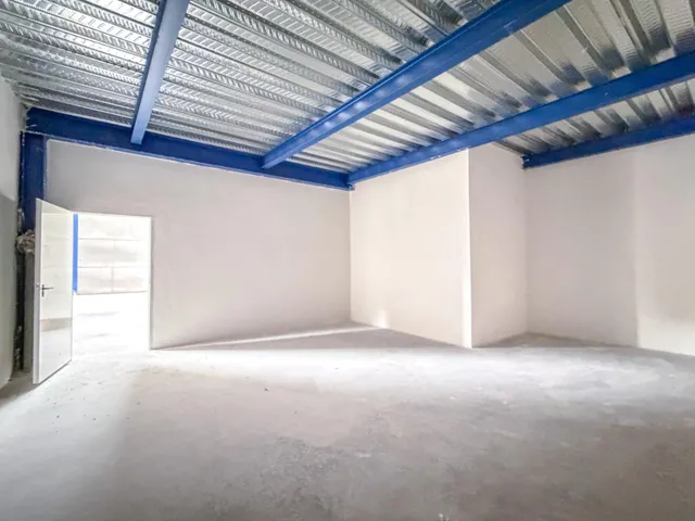 Nave industrial "NUEVA A ESTRENAR" en Atarfe. (Pol. Ind. Los Álamos). — 12