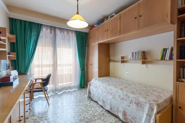Amplia vivienda en pleno centro de Granada — 25