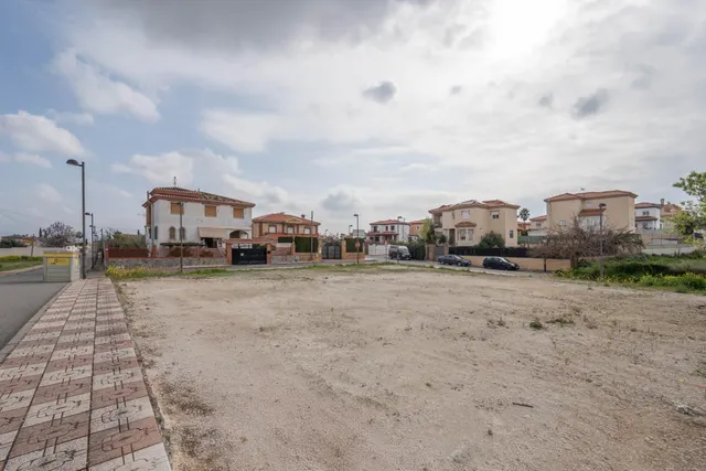 Parcela urbana de 985 m2 en Cúllar Vega (El Ventorrillo) — 12