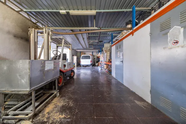 NAVE DE 513 M2 TOTALMENTE TECHADA – ESPACIO, FUNCIONALIDAD Y POTENCIAL — 7