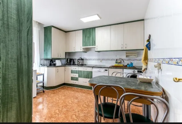 AOC VENDE ÁTICO DÚPLEX,3 habitaciones,2 BAÑOS,GARAJE Y SOLAR - foto 5