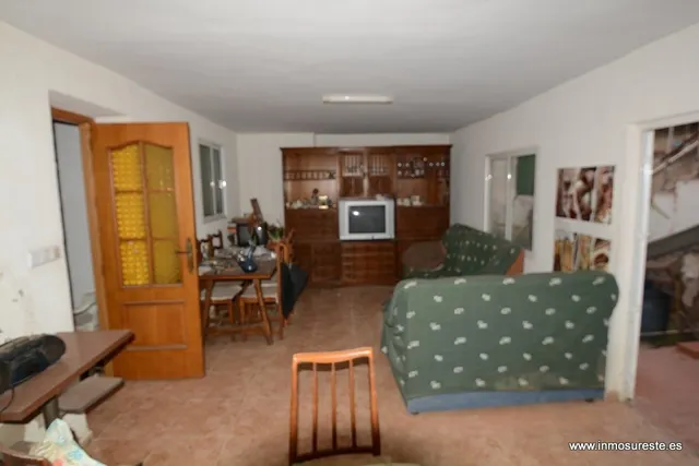 Casa en Orihuela zona cerca de las Espeñetas, 393 m2. construidos. Ideal para obra nueva. — 9