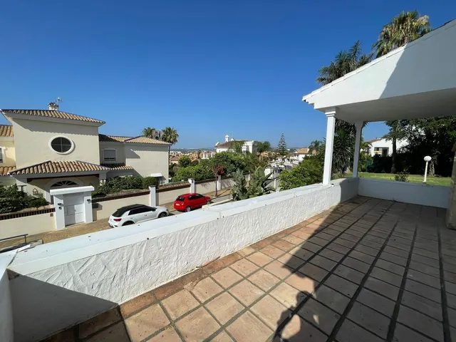 Chalet 4 habitaciones 273m² en venta - Costa Del Sol — 44