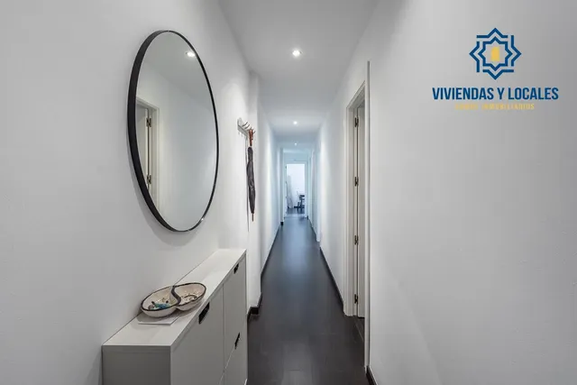 Piso en urbanización con piscina en Las Gabias — 15
