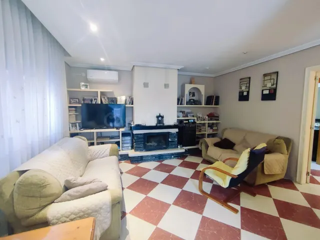 Chalet con encanto a 300 metros del mar en Burriana. - foto 4