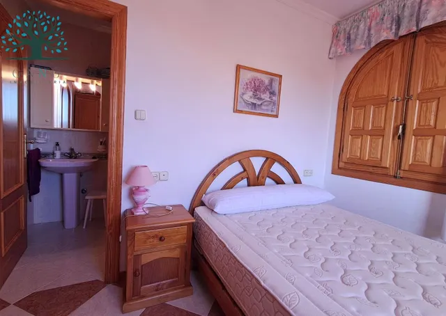 CHALET SUPER AMPLIO EN PLAYAGRANDE — 8