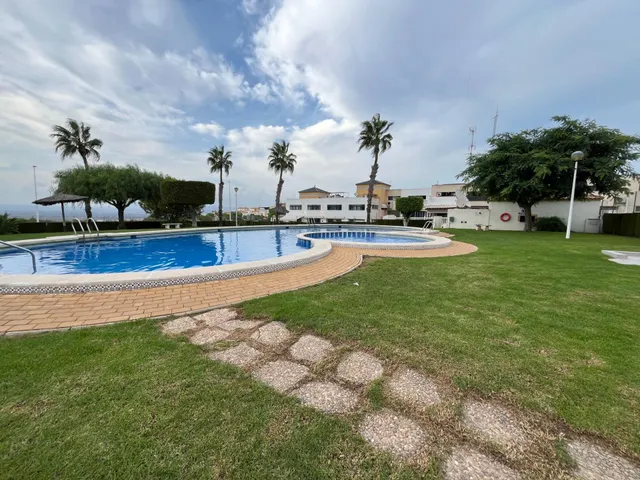 ¡Tu oasis en Altomar II, Gran Alacant. Bungalow acogedor con terraza y piscina! — 30