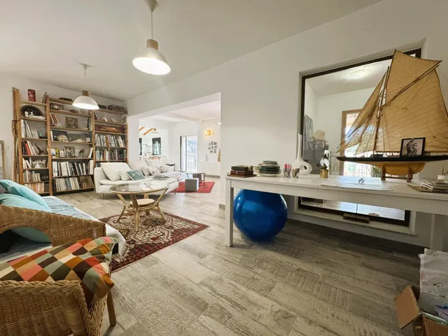 EXQUISITO CHALET A UN PASO DE LA PLAYA Y EL CASCO URBANO — 45