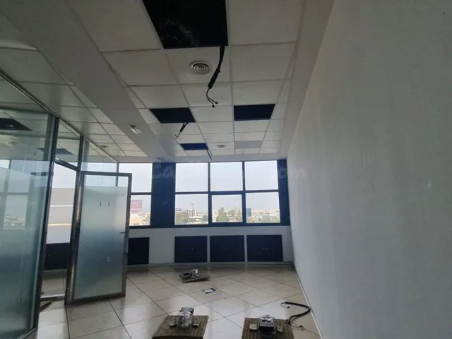 Oficina 520m² en alquiler - Avenida de las Ciencias - foto 5