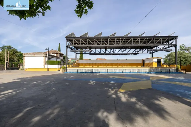 EXCLUSIVA FINCA CON 30.000 m2 DE SUELO URBANIZABLE EN OGÍJAR - foto 2