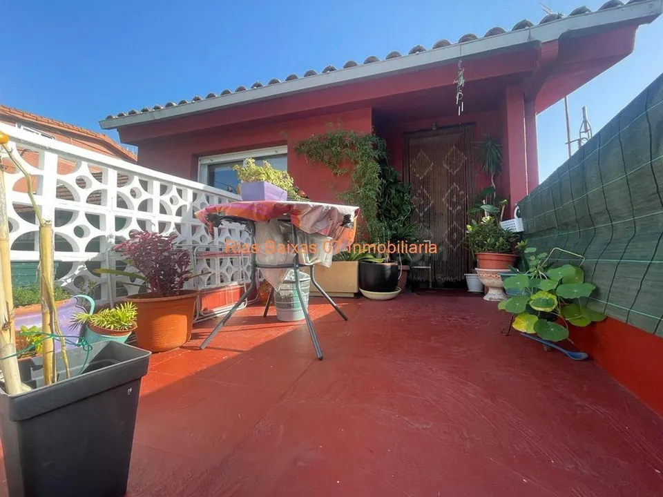 REF 4126 CASA 4 DORM. MUY PRÓXIMA C.C GRAN VÍA ( VIGO )