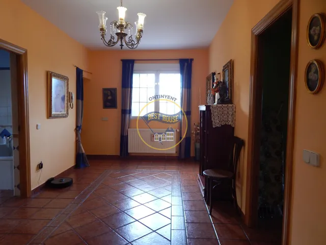OPORTUNIDAD AMPLIO CHALET CON PISCINA MUY PRÓXIMO A LA POBLACION DE ONTINYENT — 30