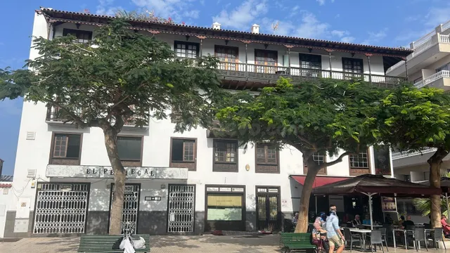 LOCAL COMERCIAL EN ALQUILER EN ZONA TRANSITADA DE PUERTO DE 
