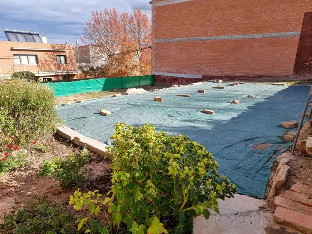 VENTA DOS TERRENOS URBANOS EN SANT MARTÍ DE TOUS ZONA TRANQU - foto 3