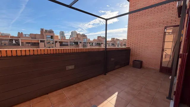 ¡Ático duplex con Terraza, Piscina y Pista de Padel en Maestro Rodrigo! — 50