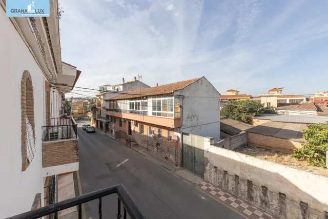 Casa en esquina en venta en Las Gabias — 43