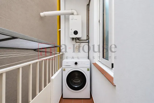 PISO REFORMADO CON TERRAZA EN L´ANTIGA ESQUERRA DE L´EIXAMPLE — 12