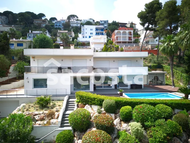 EN UN ENTORNO DE JARDINES BOTANICOS Y LAS MEJORES PLAYAS - foto 2
