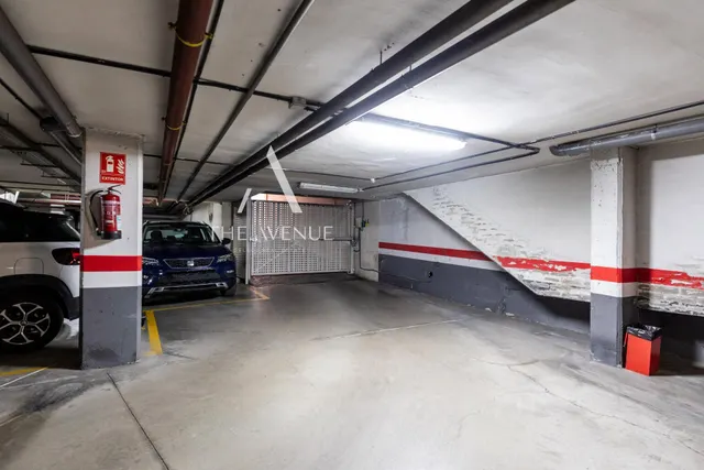 Dúplex exclusivo junto al Parque del Retiro con piscina, jardín y garaje — 41