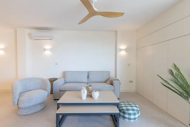 ¡exclusivo apartamento en primera linea de playa con reforma integral de alta gama! — 5
