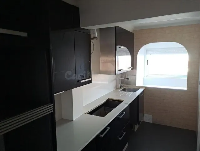 Dúplex con estilo y vestidor en Vigo - foto 3