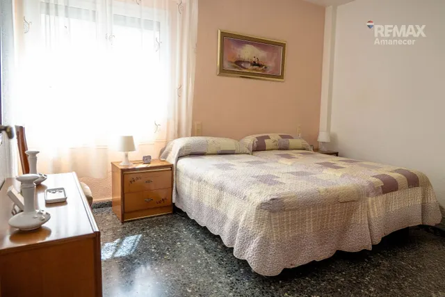 GRAN ADOSADO DE 254 m2 EN ENGUERA CON GARAJE XXL, PATIO Y P — 20