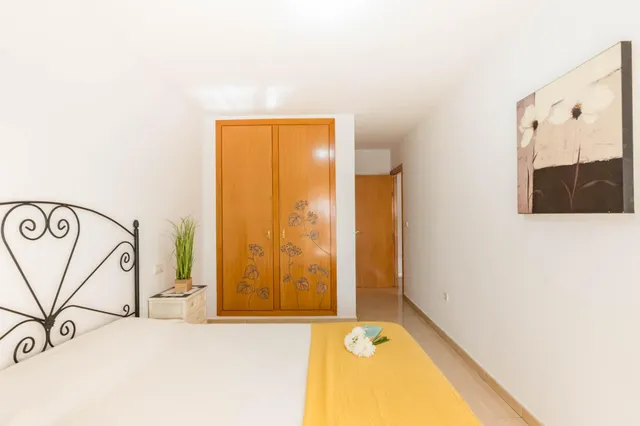 PISO EN ALCANTARILLA — 30