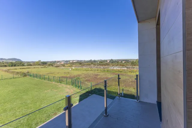 Espectacular chalet en Sancibrián con piscina climatizada — 44
