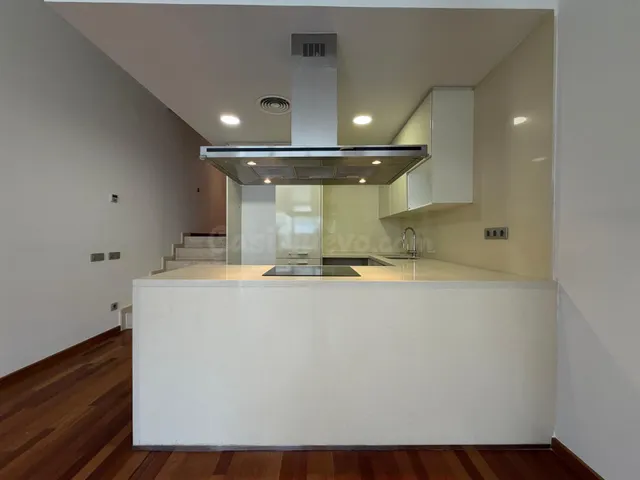 Planta baja con patio privado en Creu Alta, Carrer Canonge J - foto 4