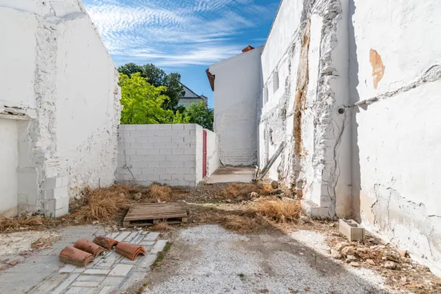 Terreno urbano en venta - Caparacena — 31