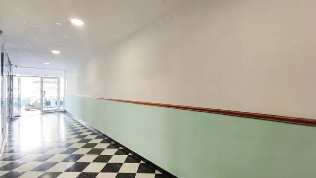 Local comercial 270m² en venta - Costa del Sol — 15