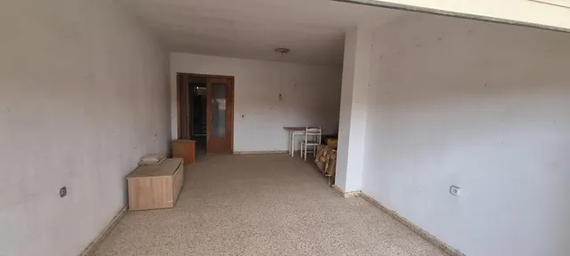 Amplísima casa con vistas despejadas a un parque desde su terraza — 2
