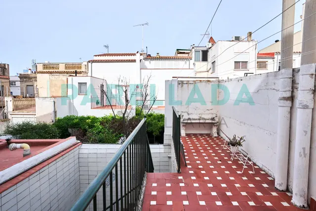 Casa típica en Badalona con patio y dos terrazas a 5 min del mar — 39