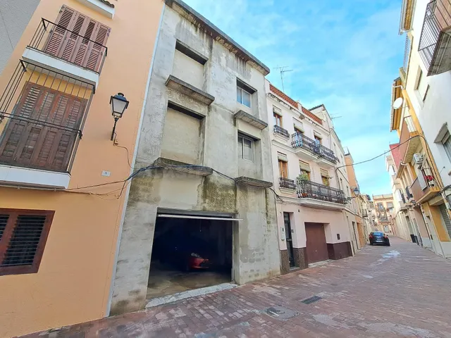 ESTRUCTURA EN VENTA EN LA ZONA CENTRO — 2