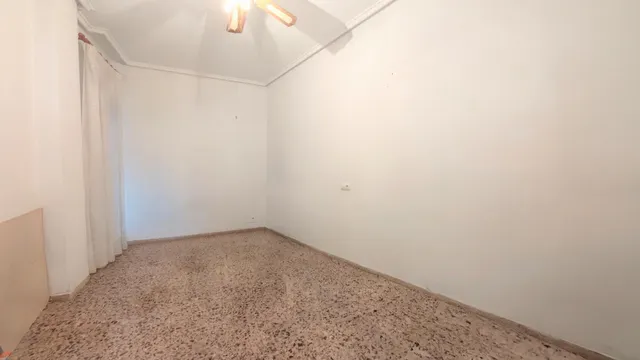 SECTOR 5, VIVIENDA MUY LUMINOSA, OBRA SEMINUEVA, CON ASCENSOR Y EXCELENTES VISTAS. — 15
