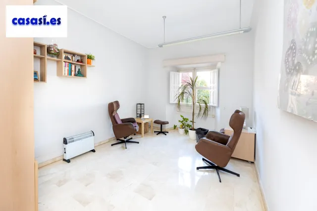 Gran vivienda en Plaza Los Campos - 7 habitaciones — 16