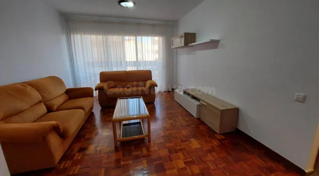 PISO CENTRO SANTA CRUZ