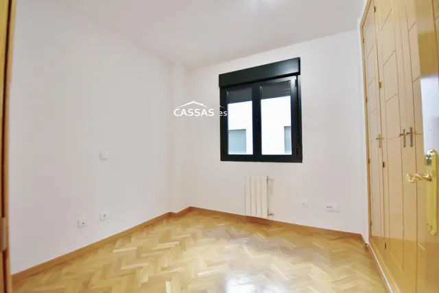 JARDINES DE MADRID con 2 habitaciones. Garaje, trastero y piscina. — 19
